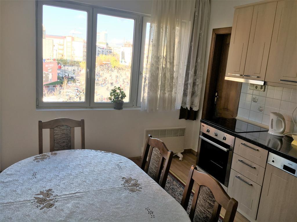 Center Apartment พริสตีนา ภายนอก รูปภาพ
